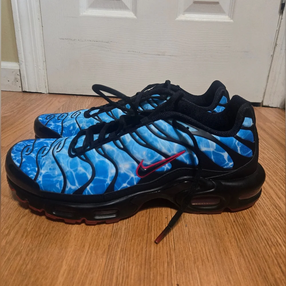 Nike Air Max Plus "Shark Attack" HQ3824-001 Black/Baltic Blue - Men's 12 - Picture 3 of 9